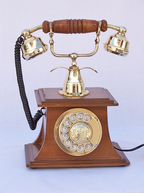 Regent wooden table telephone