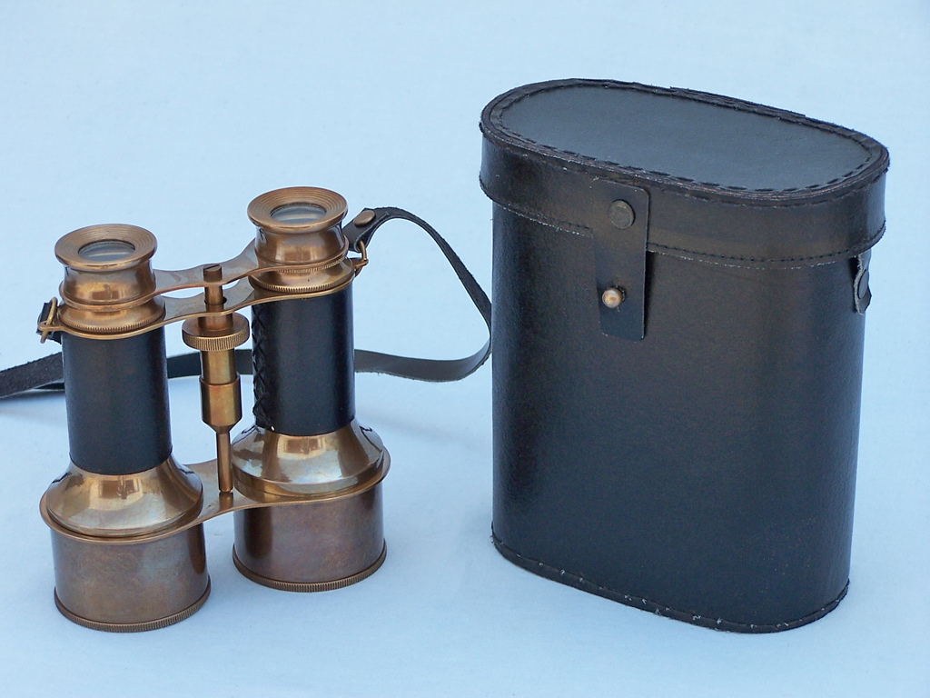 Brass/leather / antique binocular