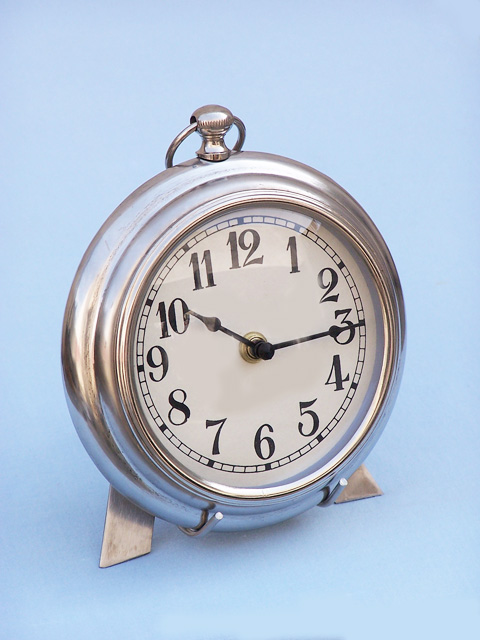 Black board table clock