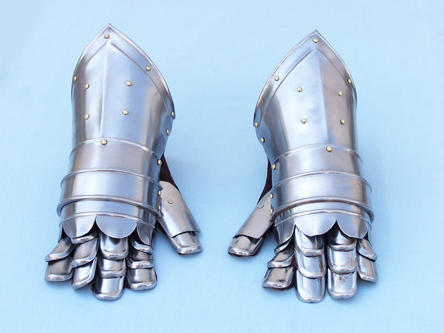 Medievel Gauntlets with attached leather gloves